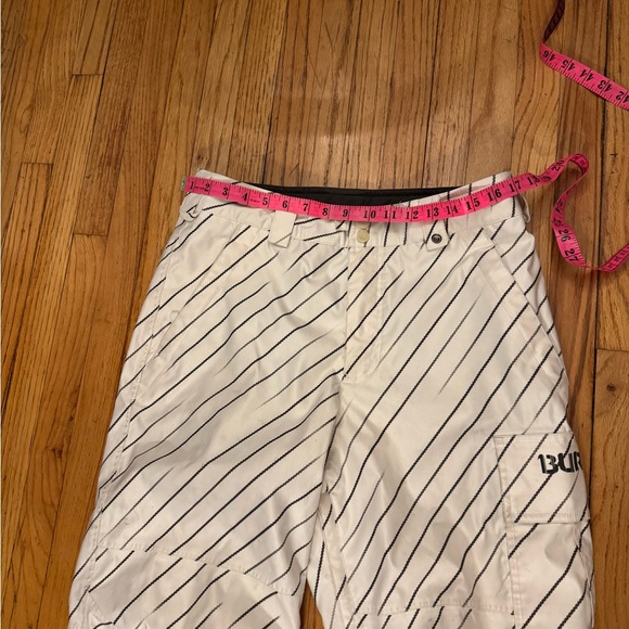 Burton white  Striped ski or snowboard Pants size S wine in great condition - Picture 9 of 9